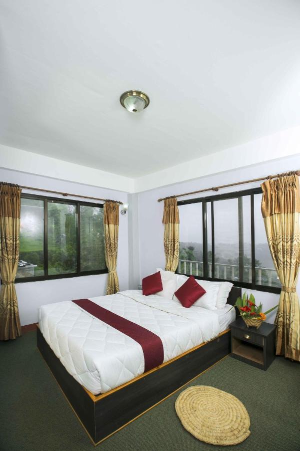 Sojourn Himalaya Resort Дхуликхел Экстерьер фото
