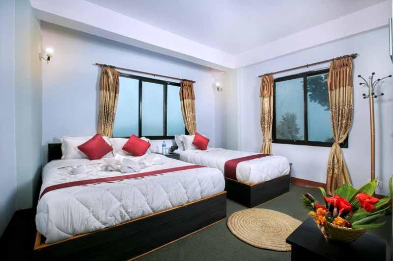Sojourn Himalaya Resort Дхуликхел Экстерьер фото